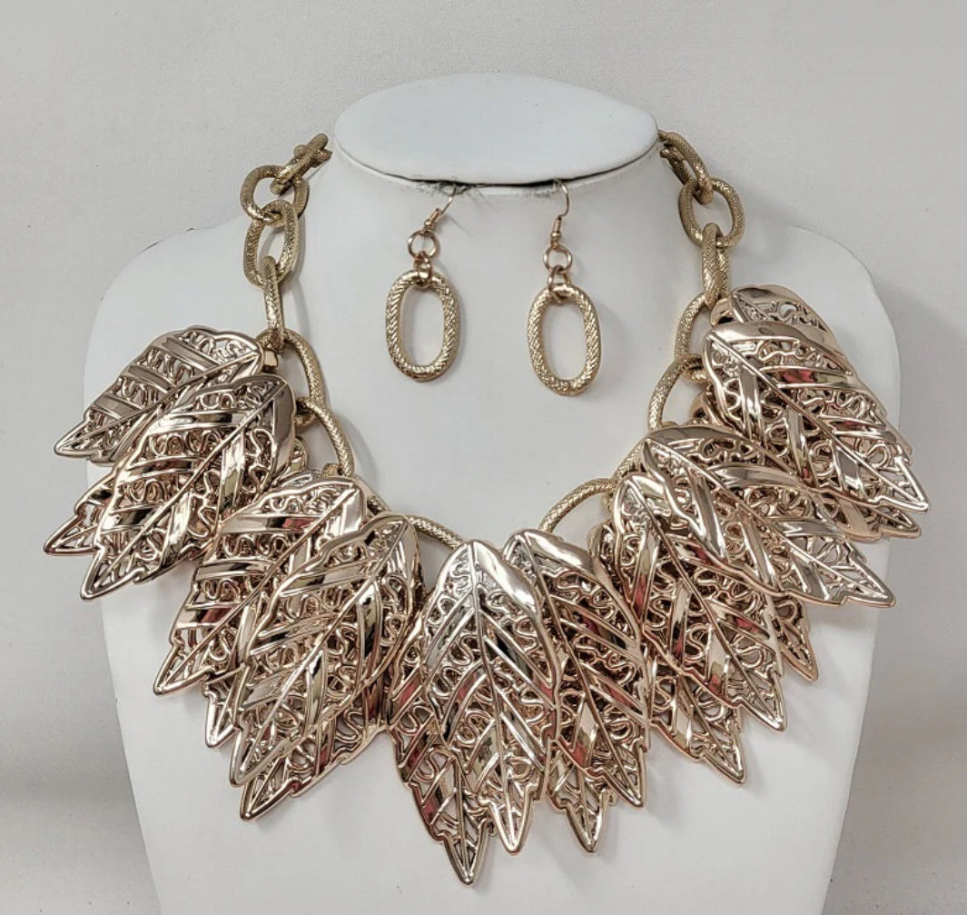 Gold Leaf statement necklace set