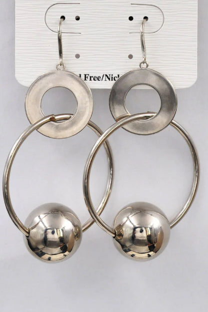 Gold or silver fashion earrings