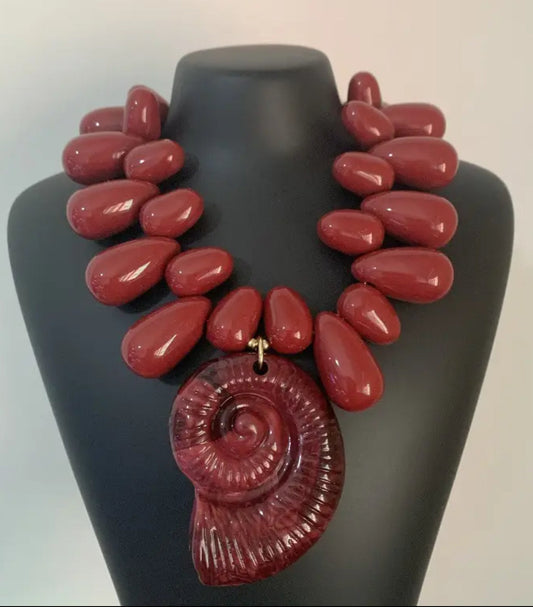 Resin acrylic statement necklace | Burgundy