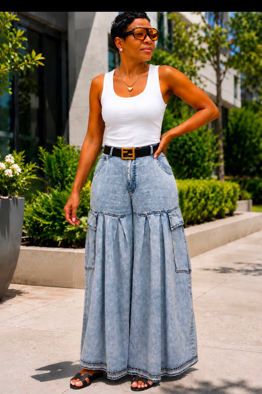 Wide leg cargo jeans