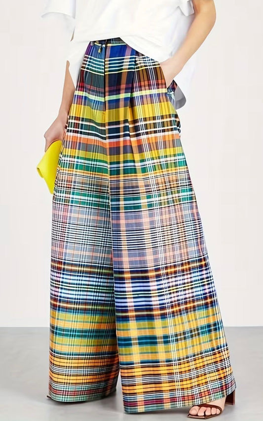 Wide leg checkered pants