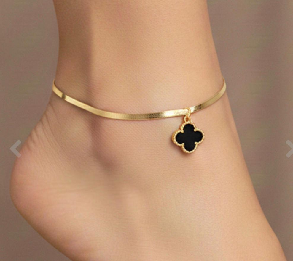 Clover Anklet
