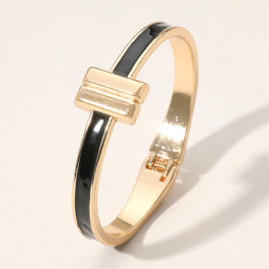 Metal Bar Bangle